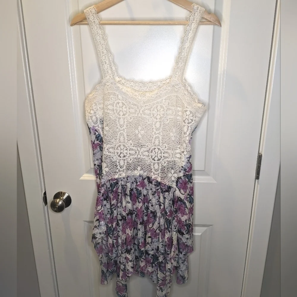 FREE People Cream and Purple Floral Crocheted Tunic size Small